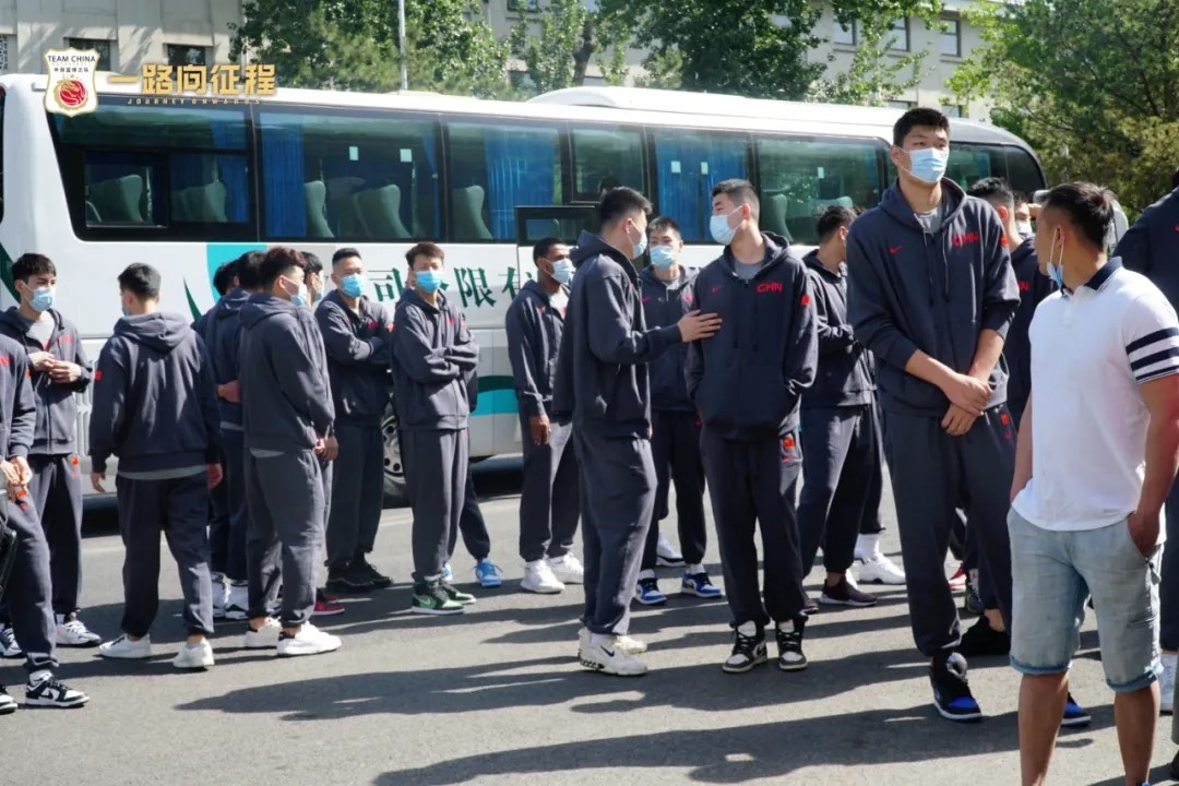 业余篮球运动员如何结合瑜伽提升技能_1